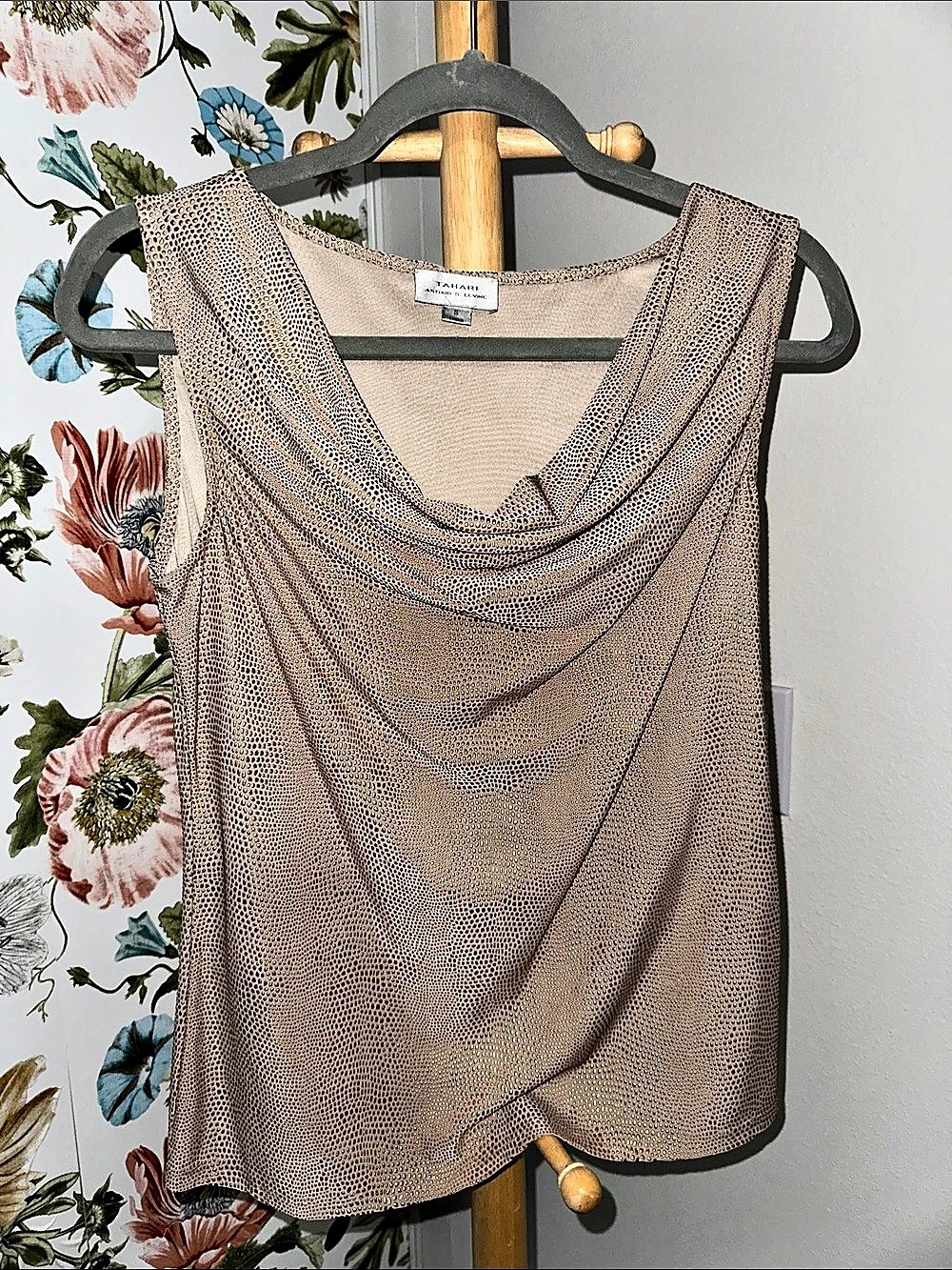 Tahari Draped Neck Tank Top in Brown Size Small Like New